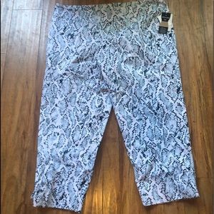 Woman Plus ZAC & RACHEL Pull On PANTS SZ 24W BLUE